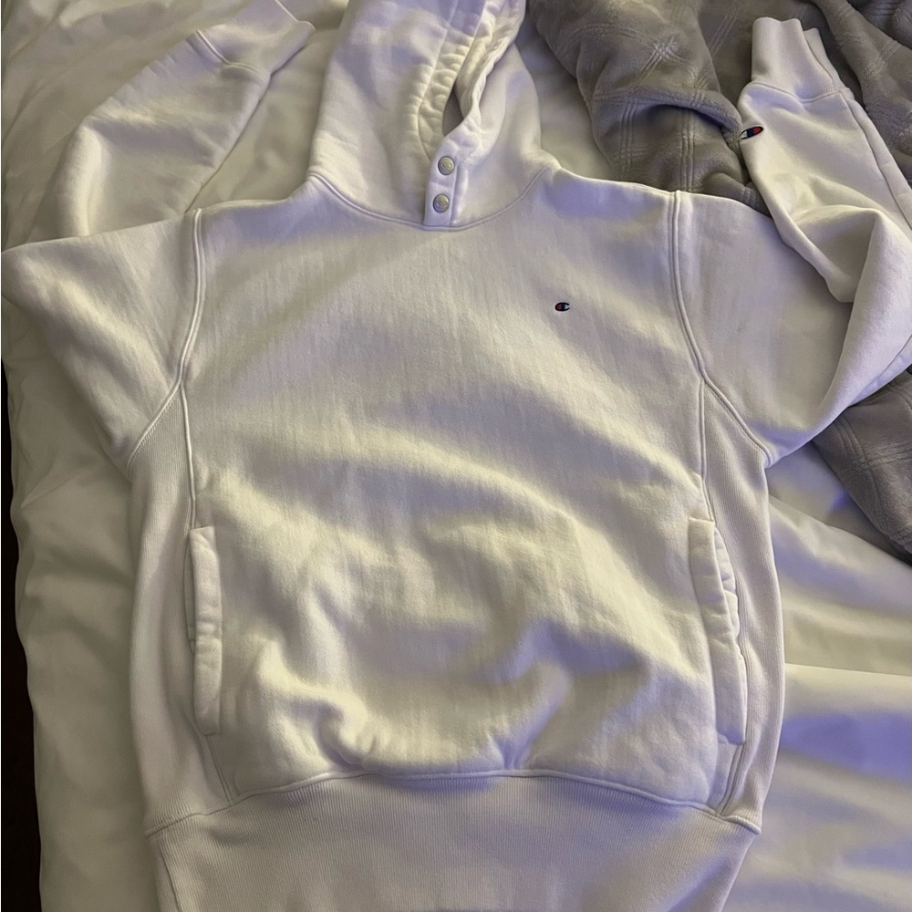 Gently used white champion hoodie